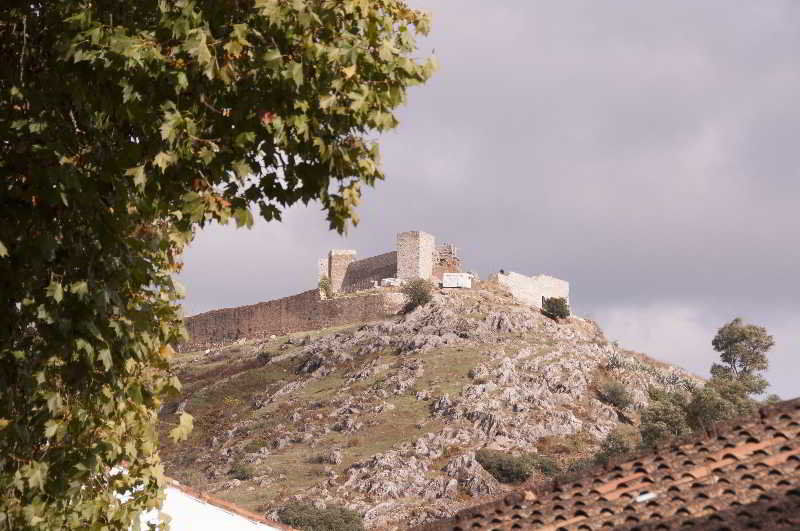 Hospederia Reina De Los Angeles Aracena Exterior foto